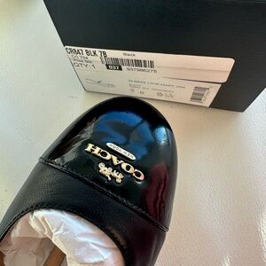 NWT AUBREE Leather Mary Jane Flats Black US 7 B